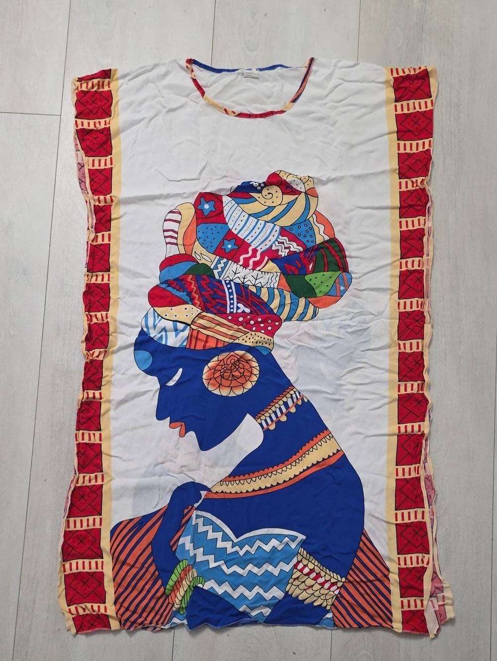 Bohemian Blue Graphic Maxi Dress with Multicolor Turban Print